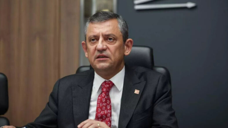 Nevşin Mengü ve Yılmaz Özdil'den Özgür Özel'e ağır eleştiriler